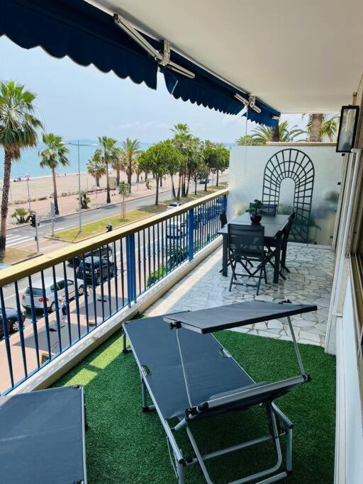 Appartement Vue Mer Cagnes-sur-Mer Exterior photo
